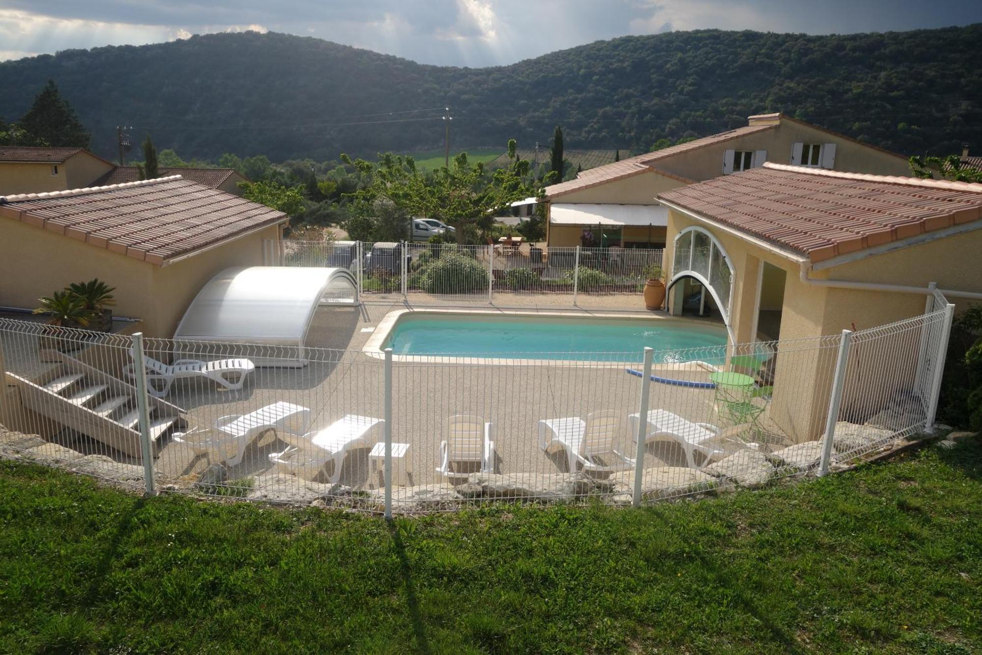 Gites Du Combeau Saint-Maurice-d'Ibie Bagian luar foto